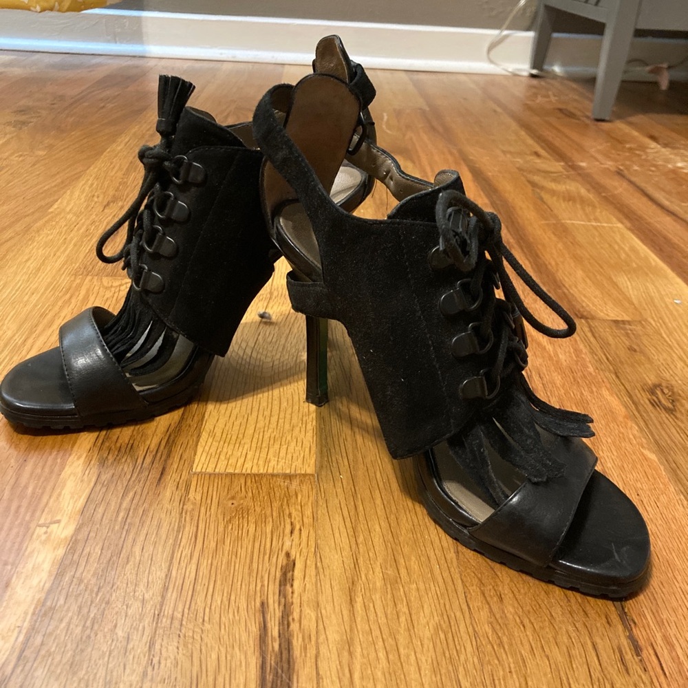 Lisa for Donald pliner black suede fringe heels